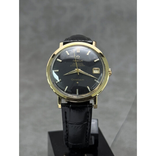 35mm • 1963 Omega Constellation Black Pie Pan Gold-Capped ref.168.004 cal.561